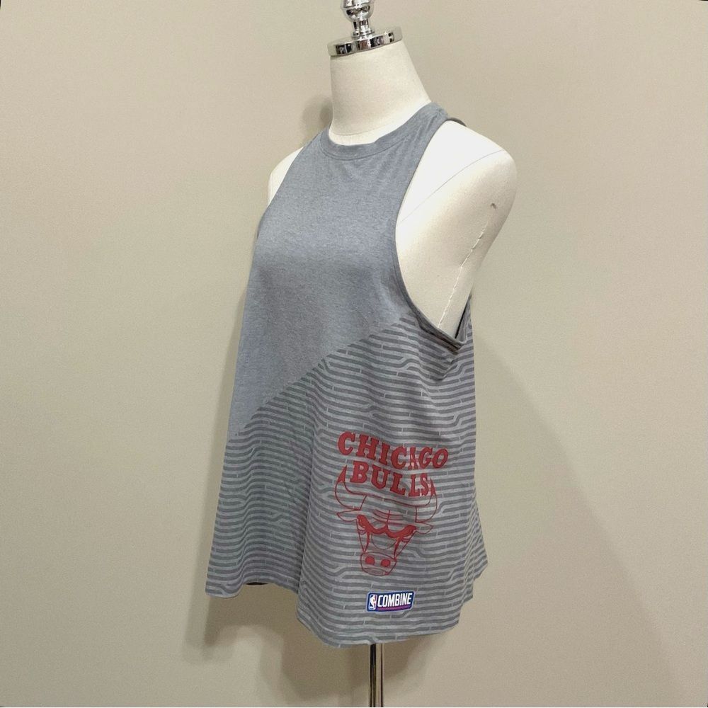 Womens Chicago Bulls Tank Top Grey Sz M New Under Armour Racer Back HeatGear